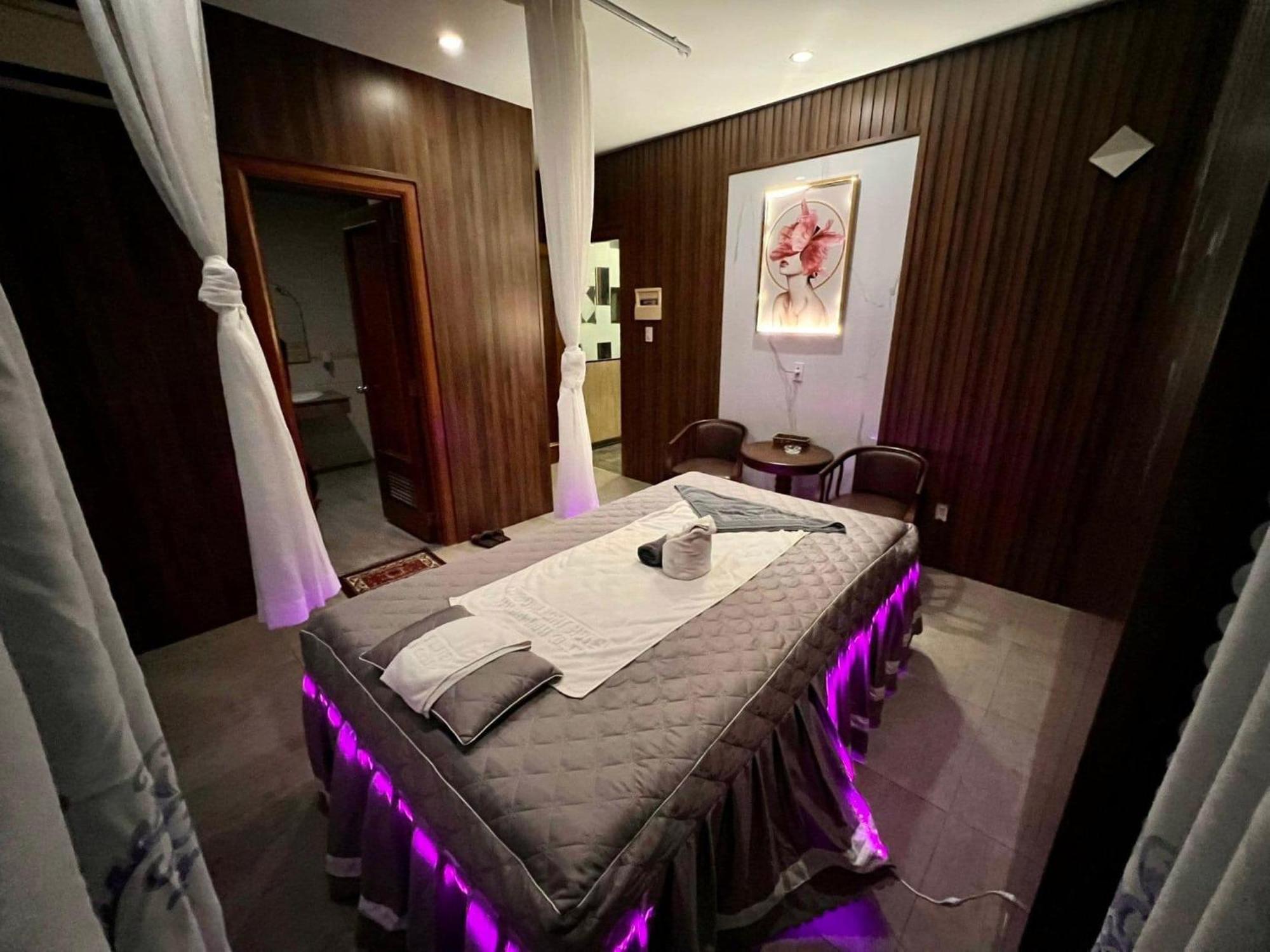 Moonlight Hotel Suites & Spa - City Center, High Floor, River View & City View, Great Location, Near Dragon Bridge Da Nang Exterior photo