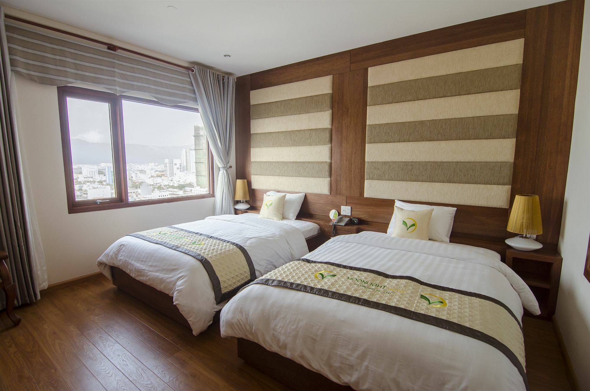 Moonlight Hotel Suites & Spa - City Center, High Floor, River View & City View, Great Location, Near Dragon Bridge Da Nang Exterior photo